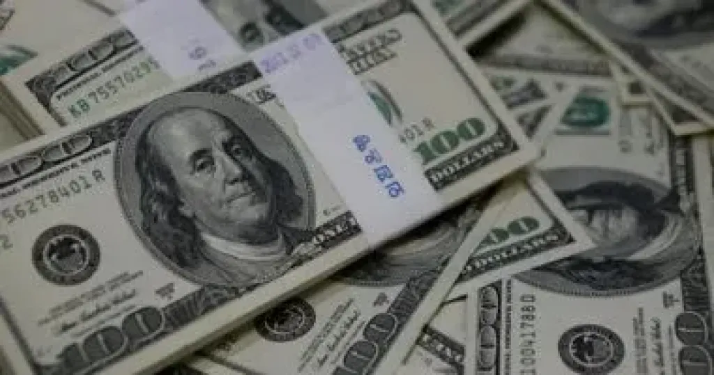 ثبات سعر الدولار مقابل الجنيه اليوم الأربعاء 26-8-2026 فى البنوك