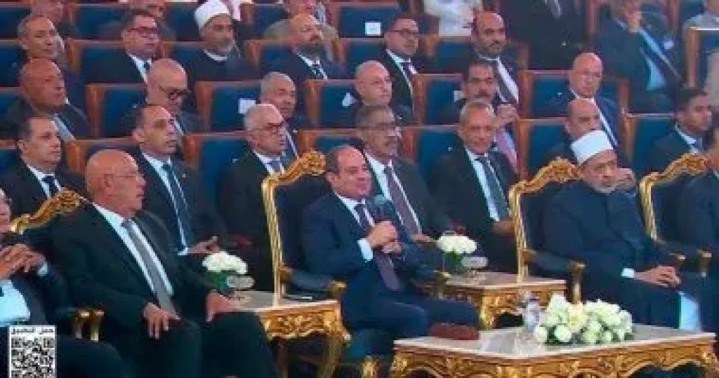 الرئيس السيسى: رفعة الأمة تُقام على إتقان العمل وحسن الخلق