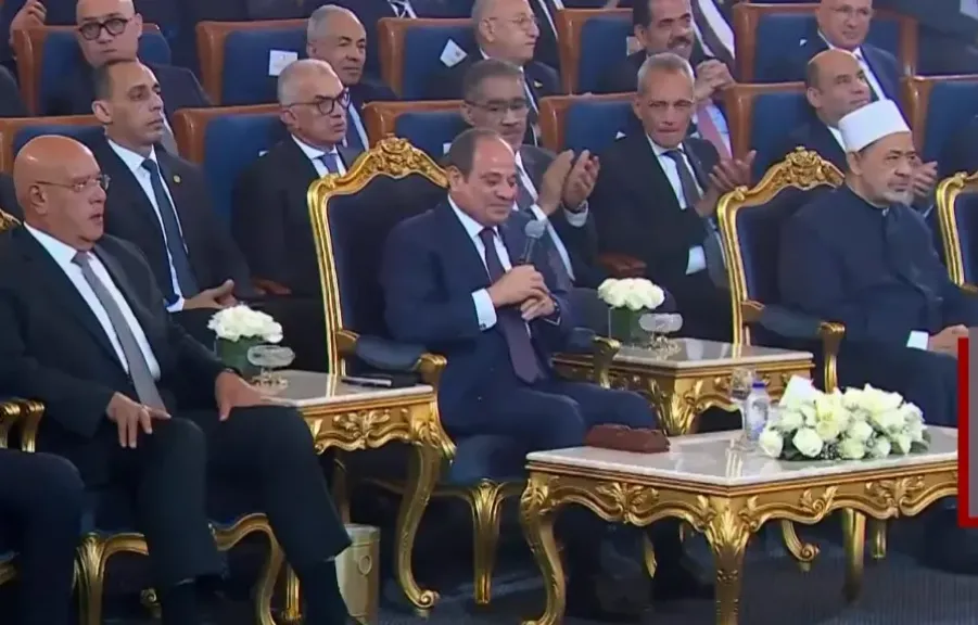 الرئيس السيسي للفنانة هبة مجدي: «أسأل الله العظيم وبجاه المصطفى أن يسعدكِ ويعافيكِ ويسترك وما يزعلكيش»