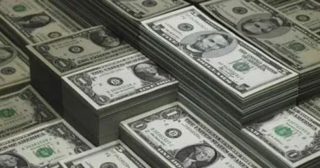 ثبات سعر الدولار تحت سقف الـ51 جنيهًا اليوم الخميس 27-8-2026