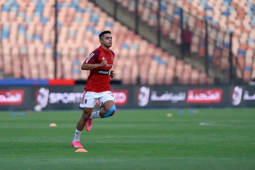 الأهلي يتحرك لتجديد عقود عمر سيد معوض ومحمد عبد الله وكريم الدبيس