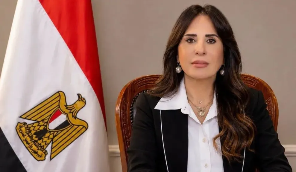 وزيرة الإسكان تتابع موقف مشروعات مياه الشرب والصرف الصحي بعدد من المحافظات