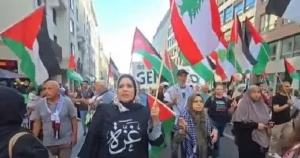 مظاهرات فى برلين للمطالبة بحظر صادرات الأسلحة الألمانية إلى إسرائيل