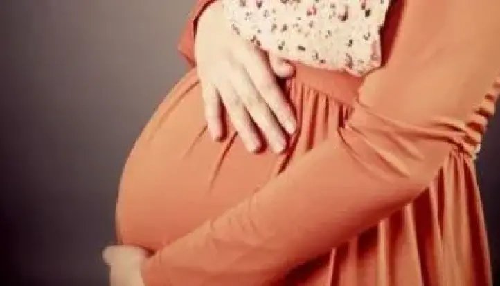 ”الصحة” تكشف أسباب تردد الأمهات في خوض تجربة الولادة الطبيعية