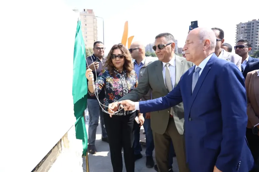 بتكلفة 152 مليون جنيه   وزيرة التنمية المحلية والبيئة ومحافظا القليوبية والقاهرة يفتتحون مشروع تطوير كوبري الأميرية أعلى ترعة الإسماعيلية