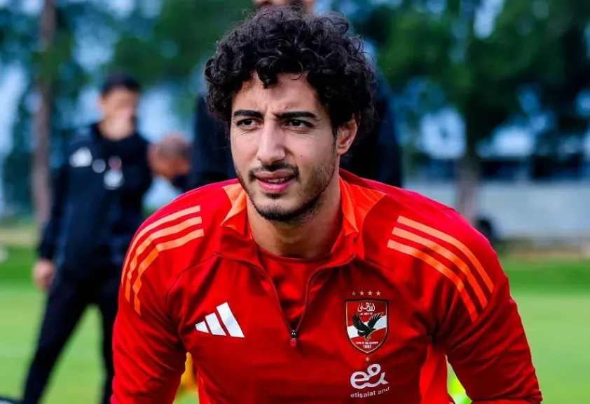 محمد هاني يشترط إلغاء نسبة المشاركة لتجديد عقده مع الأهلي