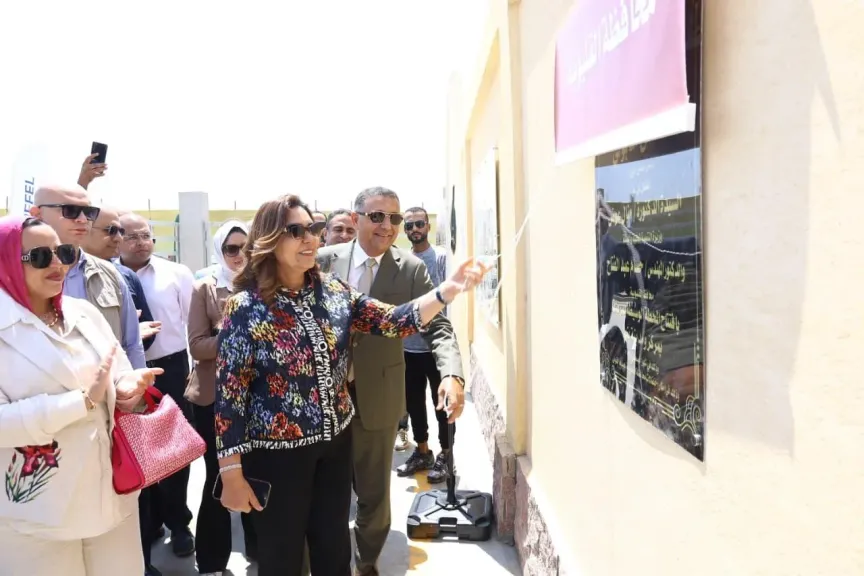 وزيرة التنمية المحلية والبيئة ومحافظ القليوبية يفتتحان محطتي المخلفات بعرب العليقات ومرصفا| صور