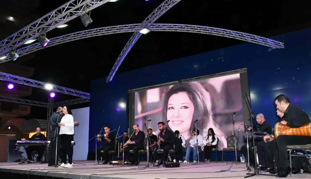 فرق قصور الثقافة تواصل عروضها في ”شاطئ الفن” بمطروح