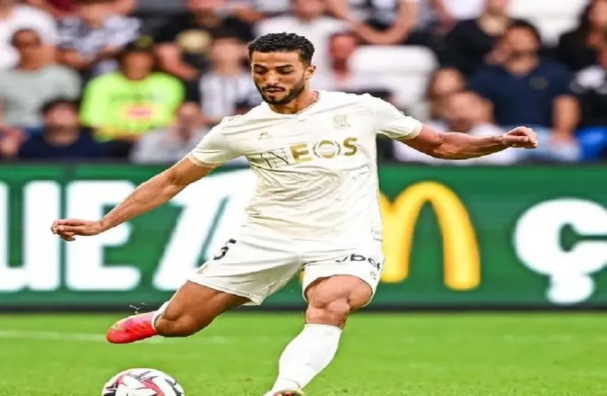 بعد غياب لأكثر من عام.. محمد عبدالمنعم يظهر في التشكيل الأساسي لـ نيس الفرنسي
