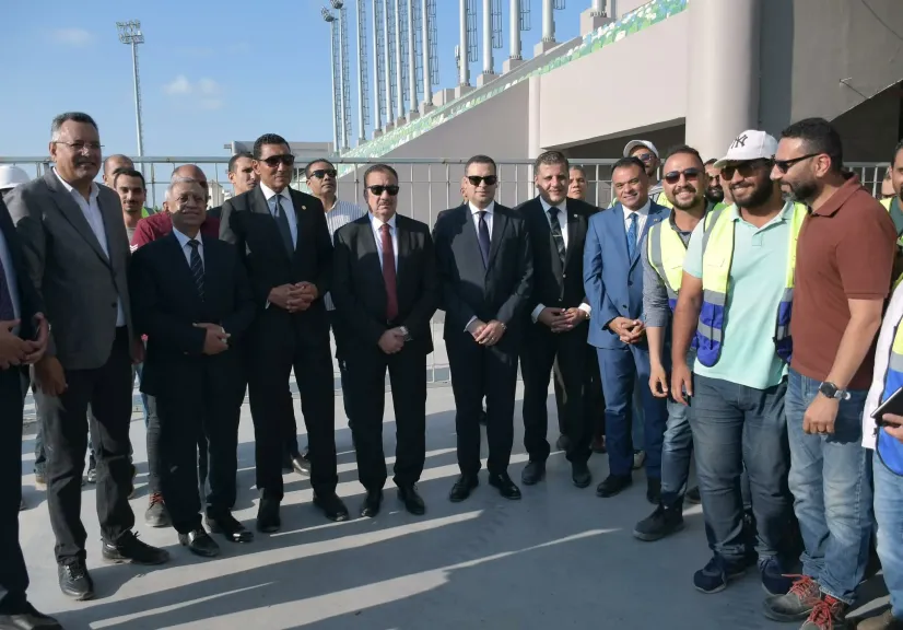 وزير الرياضة ومحافظ بورسعيد يتفقدان إستاد النادي المصري الجديد.. والافتتاح التجريبي نهاية سبتمبر
