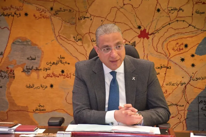 محافظ الجيزة يوجه بسرعة الاستجابة لشكاوى المواطنين