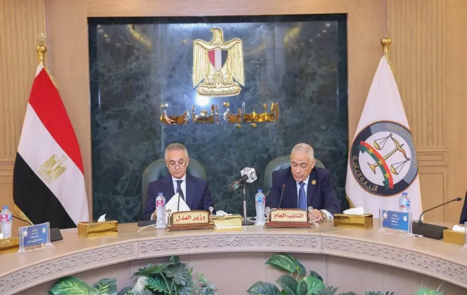 النائب العام يستقبل وزير العدل بمقر مكتبه