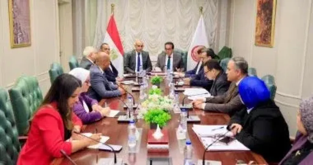 وزيرا الصحة والتربية والتعليم يبحثان تطوير منظومة مدارس التمريض