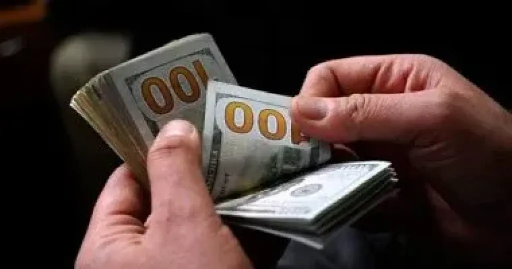 ثبات سعر الدولار مقابل الجنيه فى البنوك اليوم الأربعاء 2-9-2026