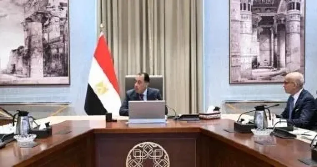 رئيس الوزراء يتابع جهود الشراكة مع جامعة إكستر البريطانية لإنشاء أول حرم دولى للجامعة فى مصر