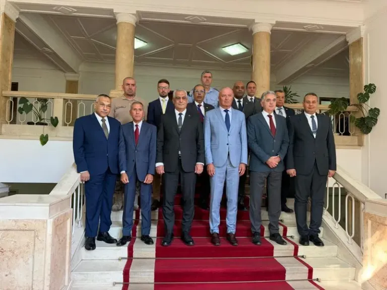 وزير الدولة للإنتاج الحربي يزور وزارة دفاع البوسنة والهرسك