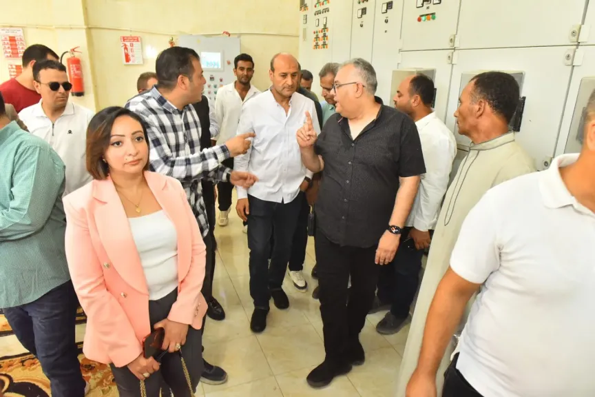 محافظ أسيوط يطلق التشغيل التجريبي لمحطة رفع ديروط الشريف والتشغيل