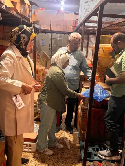 ضبط 1.7 طن لحوم ومنتجات مجهولة المصدر خلال حملة تموينية مكبرة في بلبيس