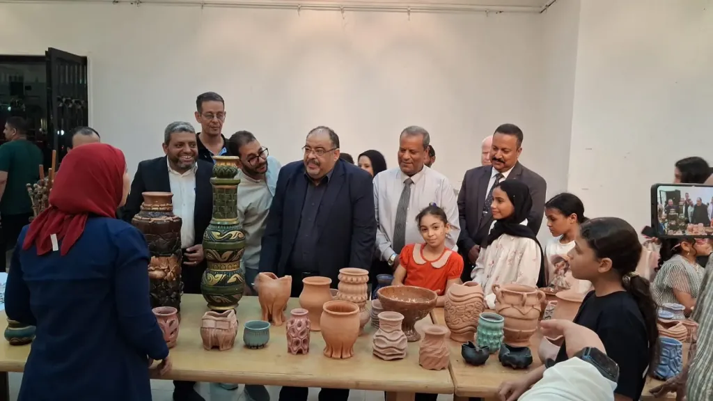 ليلة استثنائية وسط حشد كبير لأهالى أسيوط.
