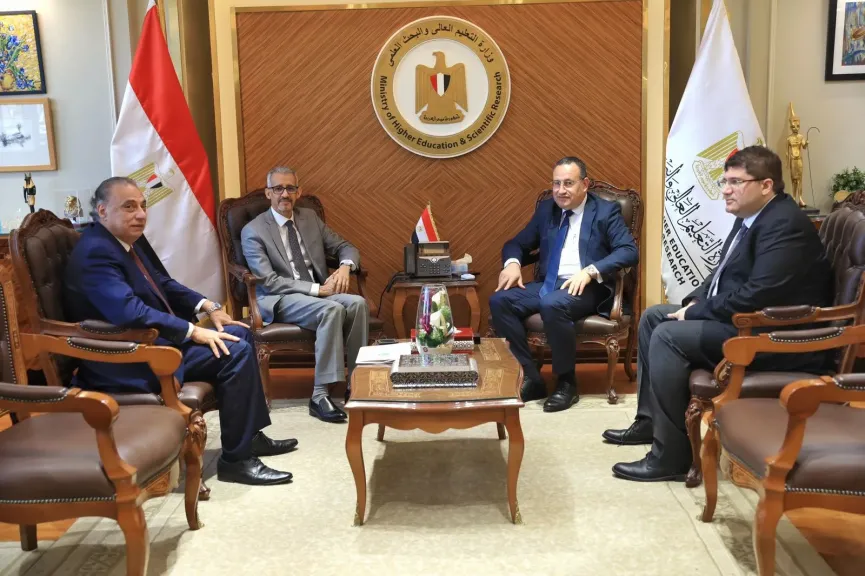 وزير التعليم العالي يبحث مع «الألكسو» إنشاء مركز تدريبي ومنح دراسية للطلاب العرب