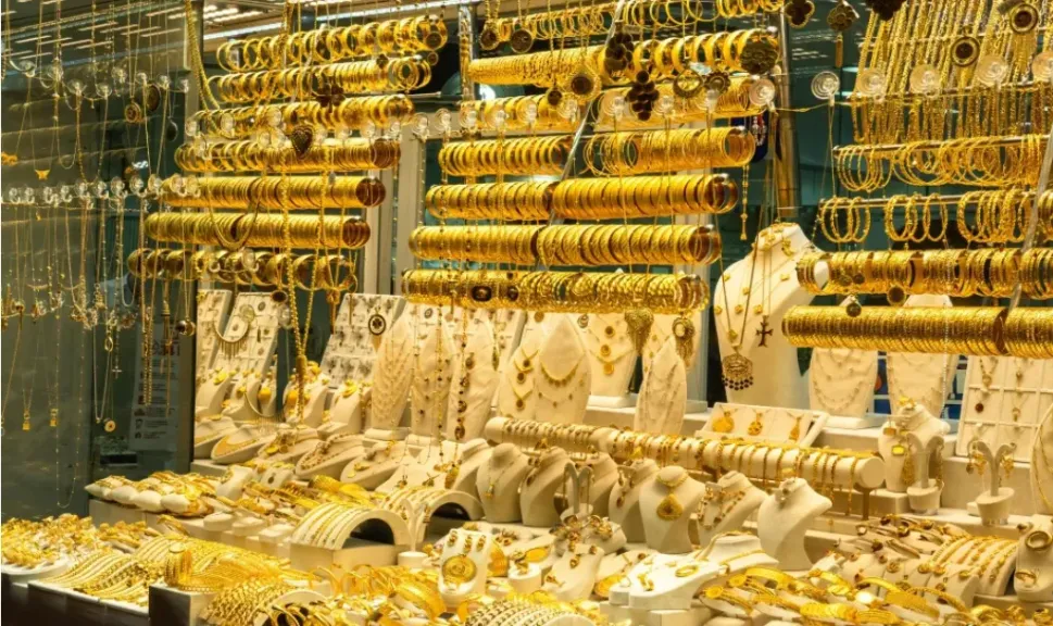 سعر الذهب اليوم الجمعة.. عيار 21 بـ6410 والجنيه الذهب بـ51280 جنيها
