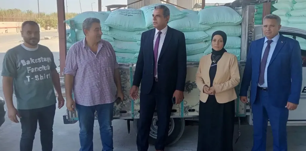 ضبط 3 طن دقيق مدعم و 2 طن جبنة و30 شيكارة صويا بروتين بالبحيرة