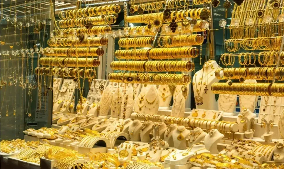 أين أرخص مكان لشراء الذهب؟ مقارنة بين مصر والسعودية والإمارات وقطر