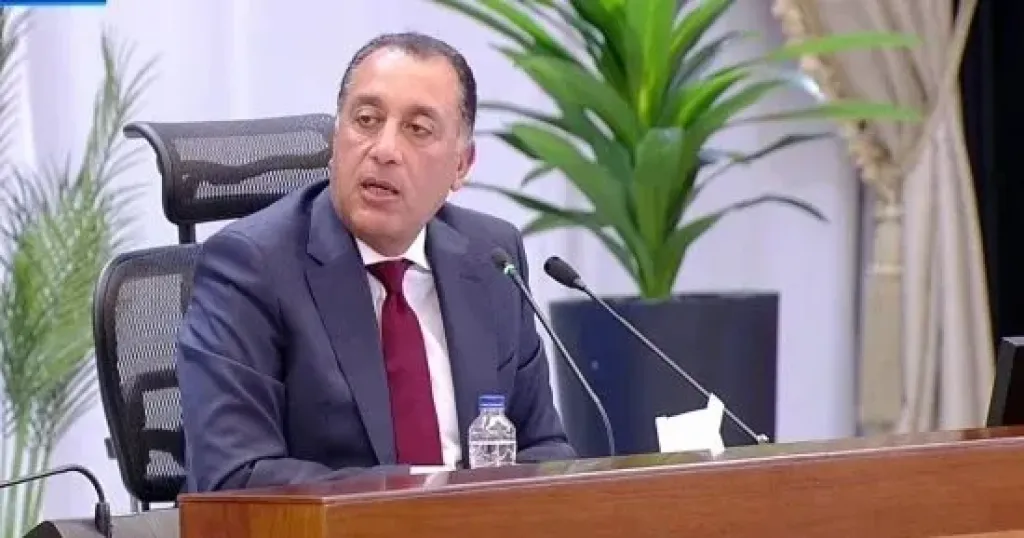 مدبولى يستعرض تقريرًا حول إنجازات الرعاية الصحية بالنصف الأول من العام المالى 2025/2026