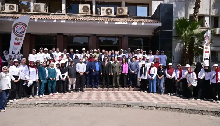 رئيس جامعة القاهرة يتفقد مستشفى الطلبة في اليوم الأول للكشف الطبي على الطلاب الجدد للعام الجامعي 2027/2026.