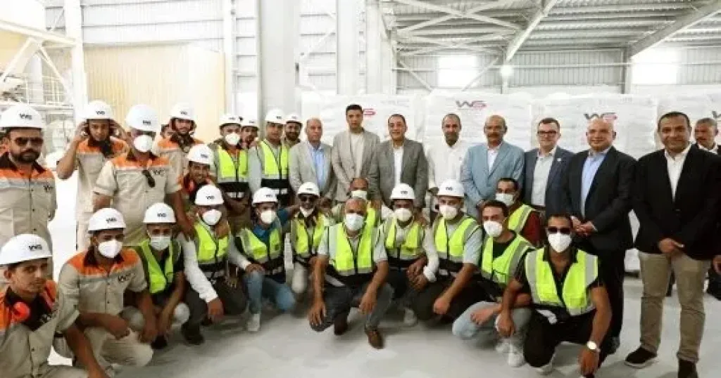 رئيس الوزراء يفتتح مصنع وايت ستون إيجيبت للتعدين باستثمارات 5 ملايين دولار