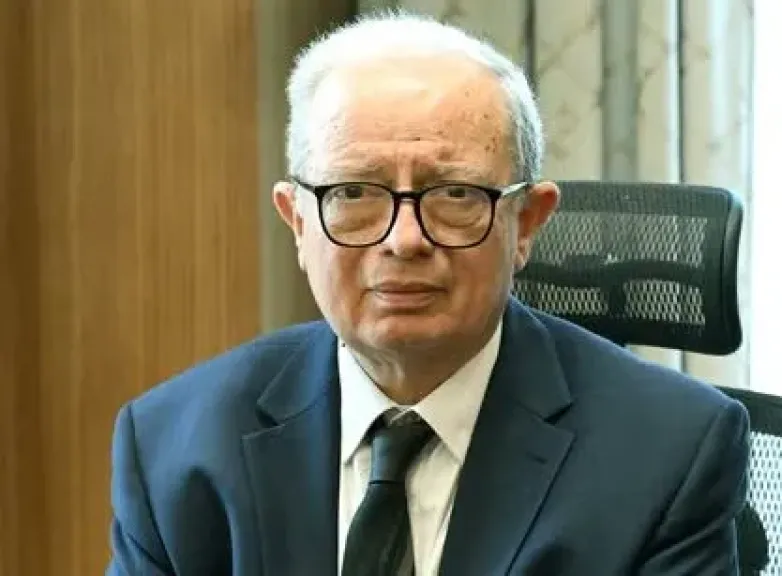 نائب رئيس الوزراء يستقبل وفدًا من مجموعة ”إنتيسا سان باولو” الإيطالية لبحث تعزيز التعاون