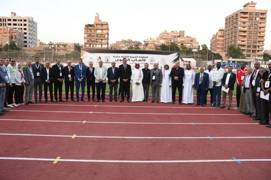 جوهر نبيل يفتتح أعمال تطوير «الملعب والمضمار» بالمركز الأولمبي