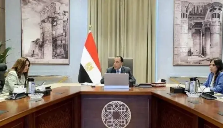 رئيس الوزراء يوجه بحصر أى أراضٍ حكومية فضاء وتحويلها لمتنزهات ومسطحات خضراء