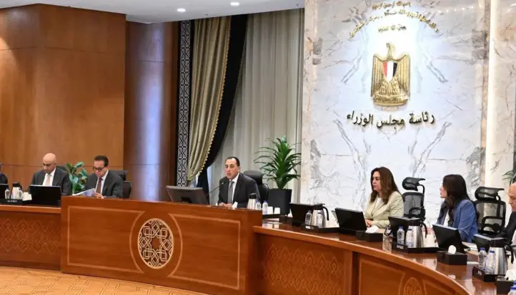رئيس الوزراء يتابع الموقف التنفيذي للمبادرة الرئاسية حياة كريمة