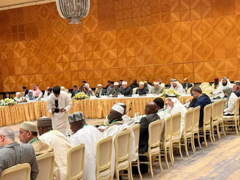 مفتي الجمهورية: التأديب مقيد بالمصلحة.. والتجاوز فيه يتحول إلى اعتداء محرم شرعًا وقانونًا