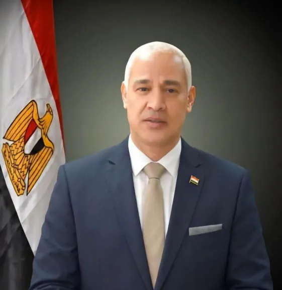 الإدارة العامة لخدمة المواطنين بجامعة أسيوط تتيح رقم «واتساب» مخصصًا لتلقي شكاوى