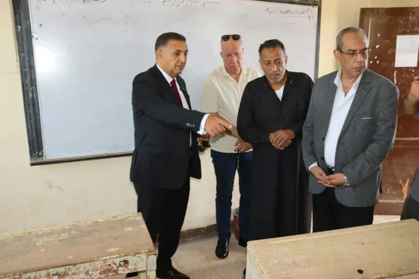 المعلم خط احمر ..محاسبة نعم لكن دون اهانه ..وعدم تحويل المدرسة الى شو اعلامى