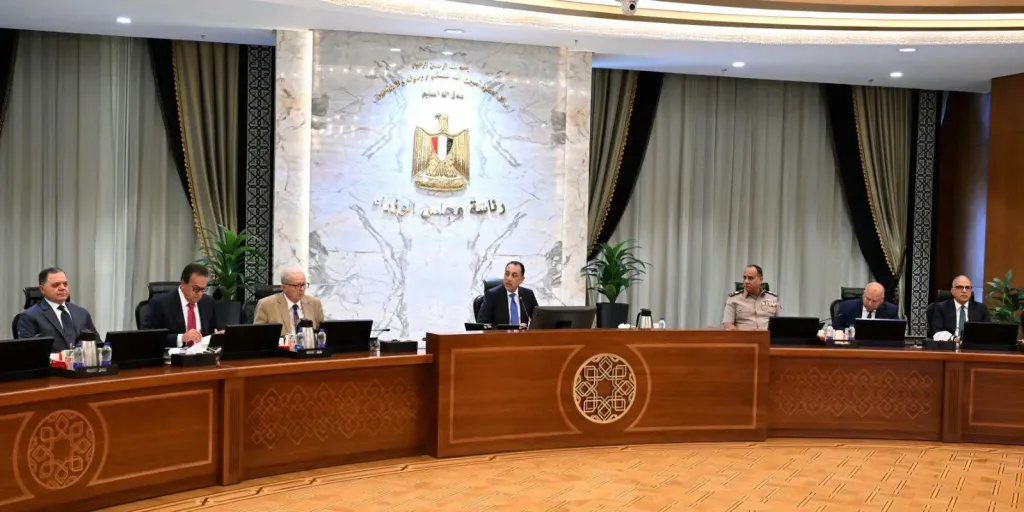 مدبولي: تكليفات لكل المحافظات بزيادة الرقعة الخضراء والتوسع في زراعة الأشجار