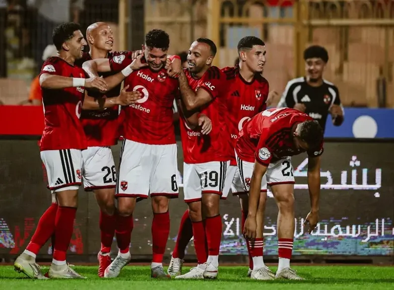 الأهلي يعلن تشكيله لمواجهة المقاولون العرب في الدوري.. الشناوي وزيزو وبن شرقي أساسيًا