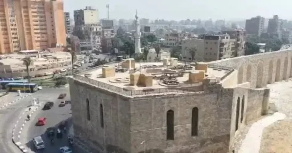 محافظ القاهرة يعلن بدء المرحلة الثانية لتطوير سور مجرى العيون