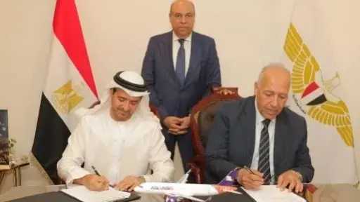 وزير الطيران يشهد توقيع مذكرة تفاهم بين شركه إيركايرو ومجموعة أبوظبي للطيران