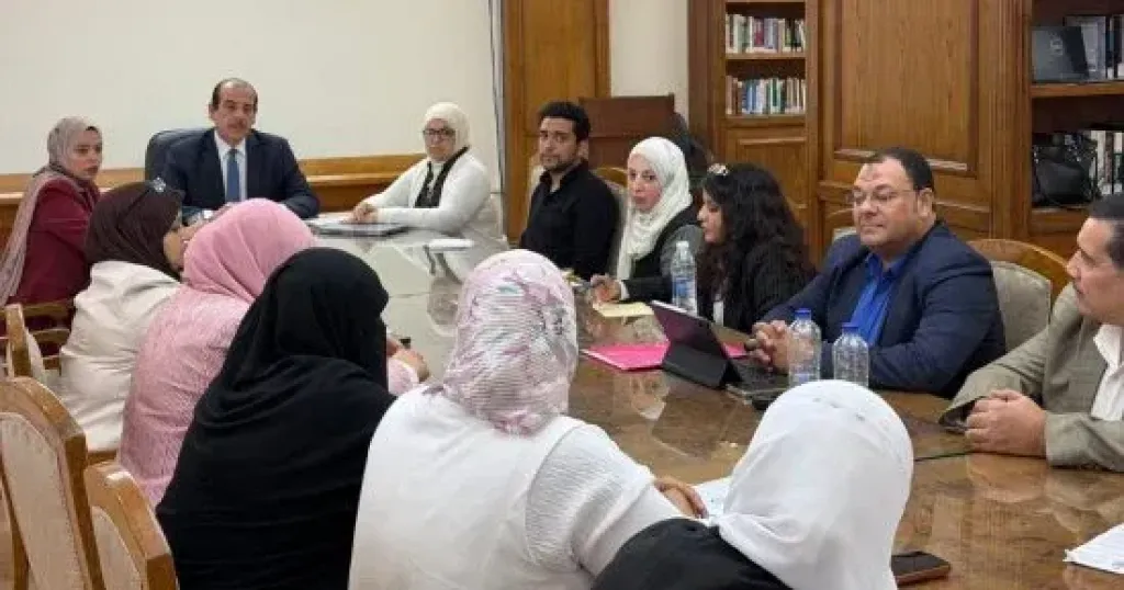 نائب وزير الصحة يتابع استعدادات المعاهد الفنية الصحية للعام الدراسي الجديد