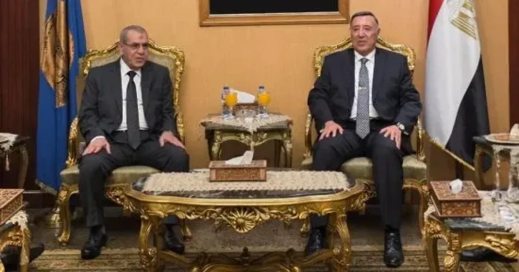 رئيس المحكمة الدستورية العليا يستقبل رئيس محكمة النقض لتعزيز التعاون