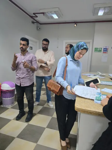 غلق 13 منشأة طبية تدار بدون ترخيص وإنذار 19 أخرى بالبحيرة