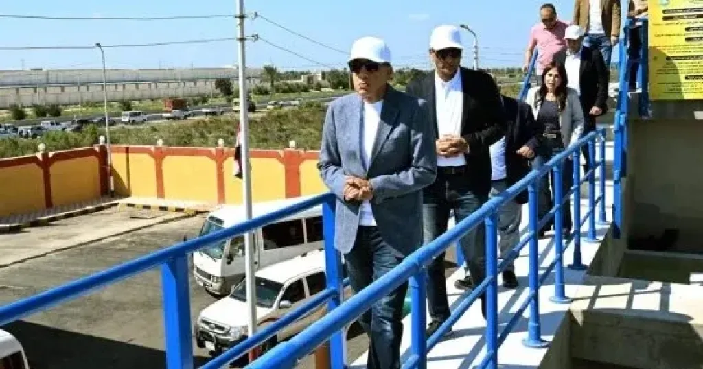 رئيس الوزراء يتفقد مشروع تطهير وتعميق بوغاز وبحيرة البرلس