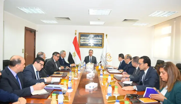 شريف فاروق: متابعة مستمرة لتوافر السلع ومعدلات الضخ وحركة السحب والأسعار بالمنافذ المشاركة