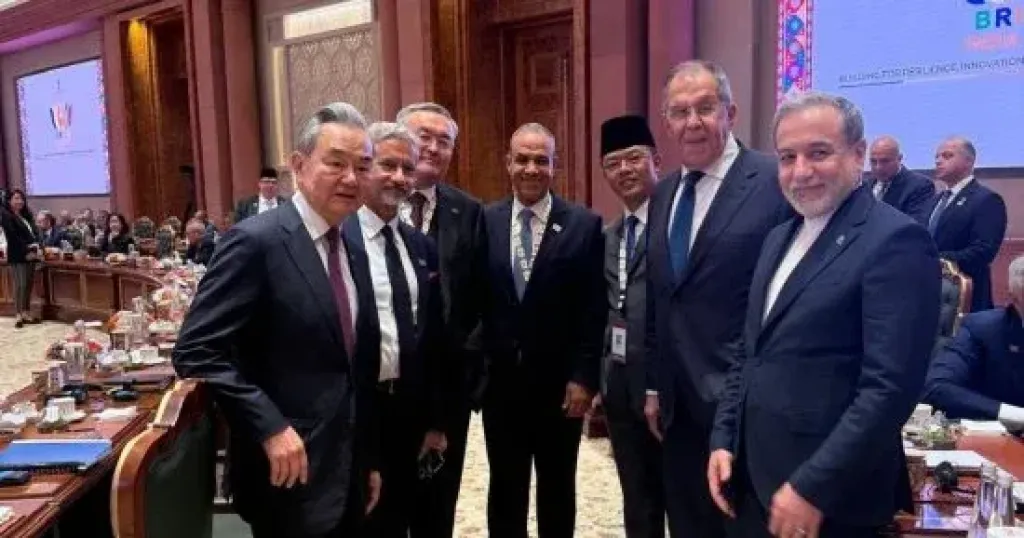 مباحثات لوزير الخارجية مع نظرائه من الصين وروسيا وإيران وإندونيسيا وكازاخستان والهند