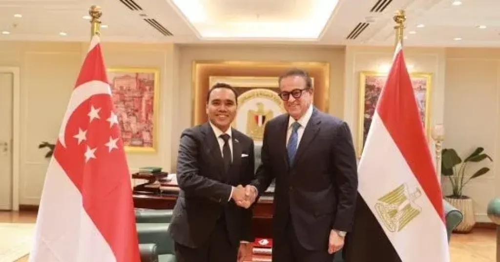 وزير الصحة يستقبل وزيرى الداخلية والخارجية بسنغافورة لوضع خطة مساعدات غزة