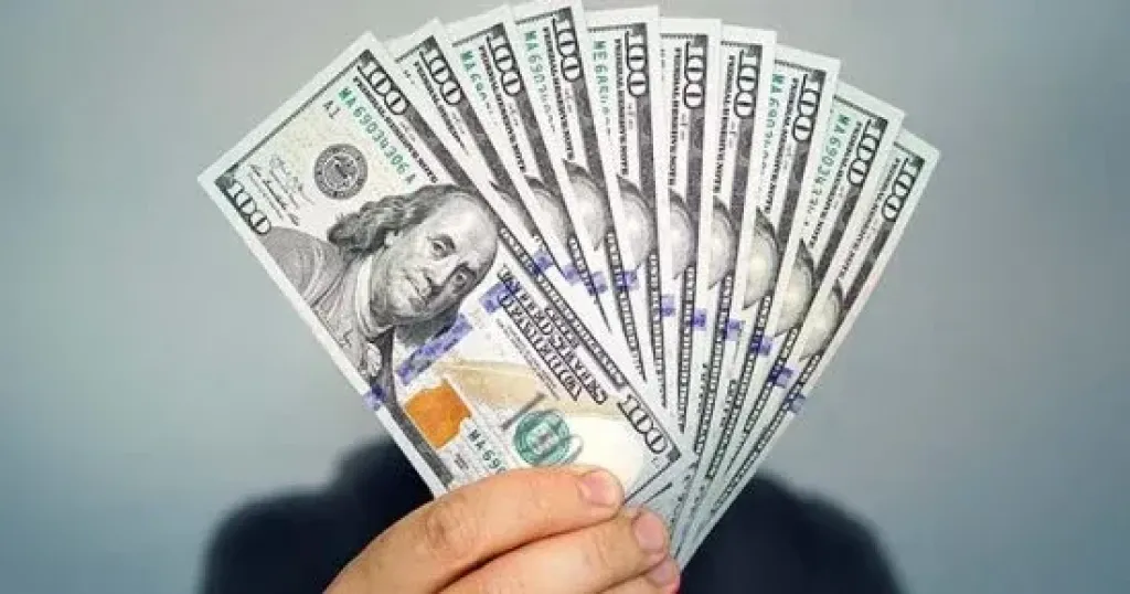 ثبات سعر الدولار مقابل الجنيه اليوم الثلاثاء 15-9-2026