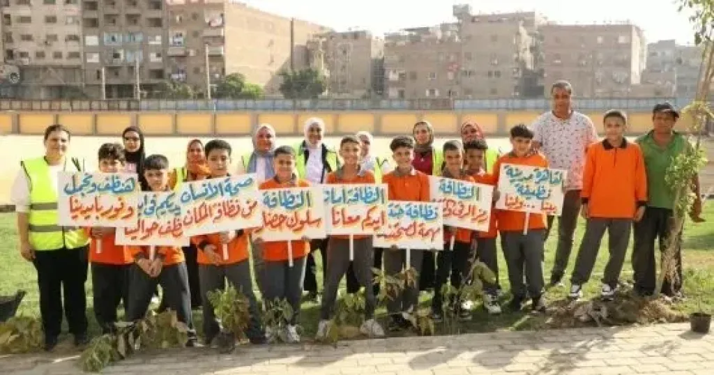 ​محافظ القاهرة يوجه بتكثيف حملات التوعية البيئية والتشجير بالمدارس